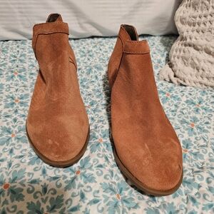 Sorel Chestnut Suede Ankle Boots